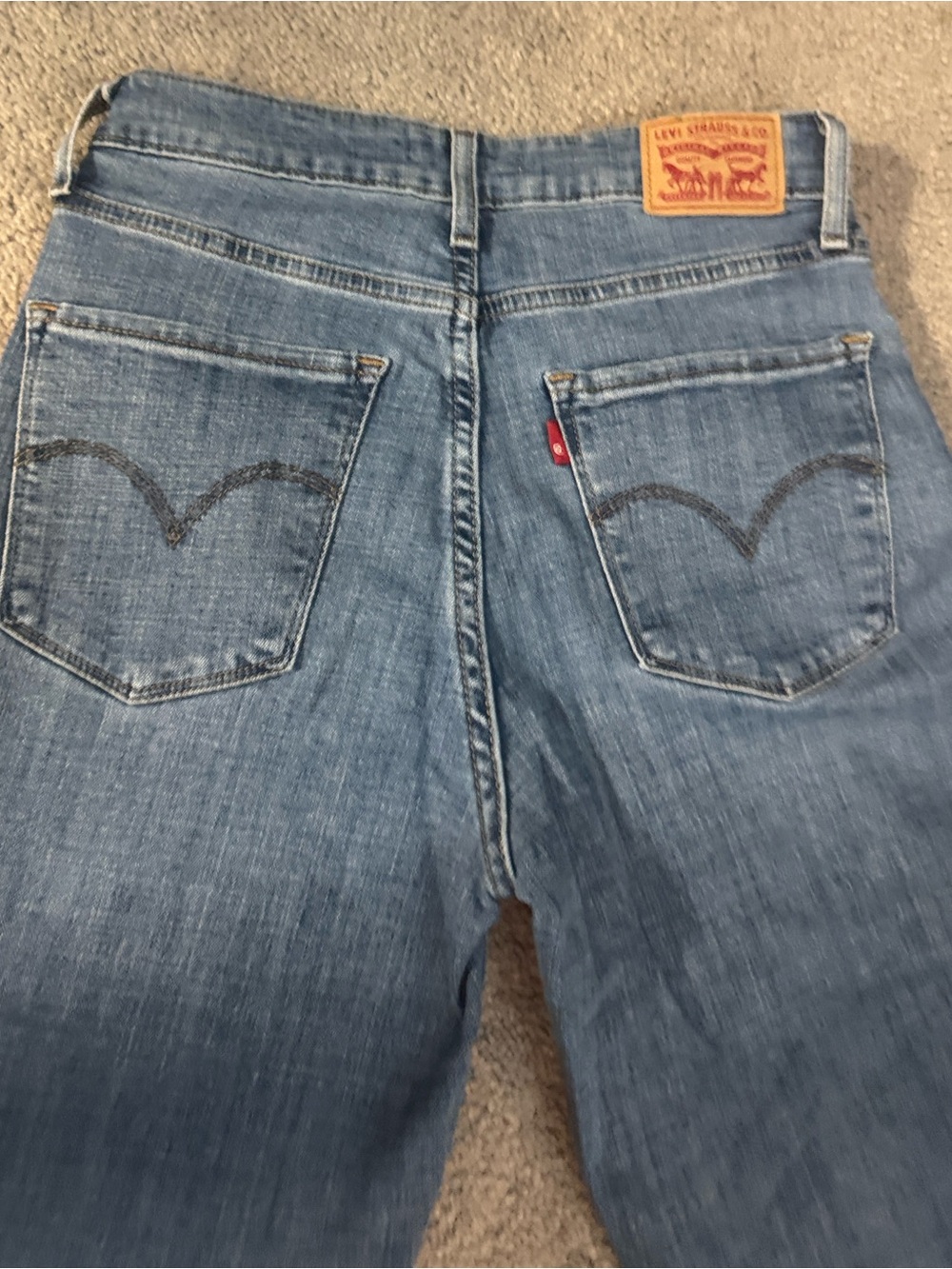 Levi’s Classic Women's Blue Denim Jeans - High Rise Skinny Size 27 👖